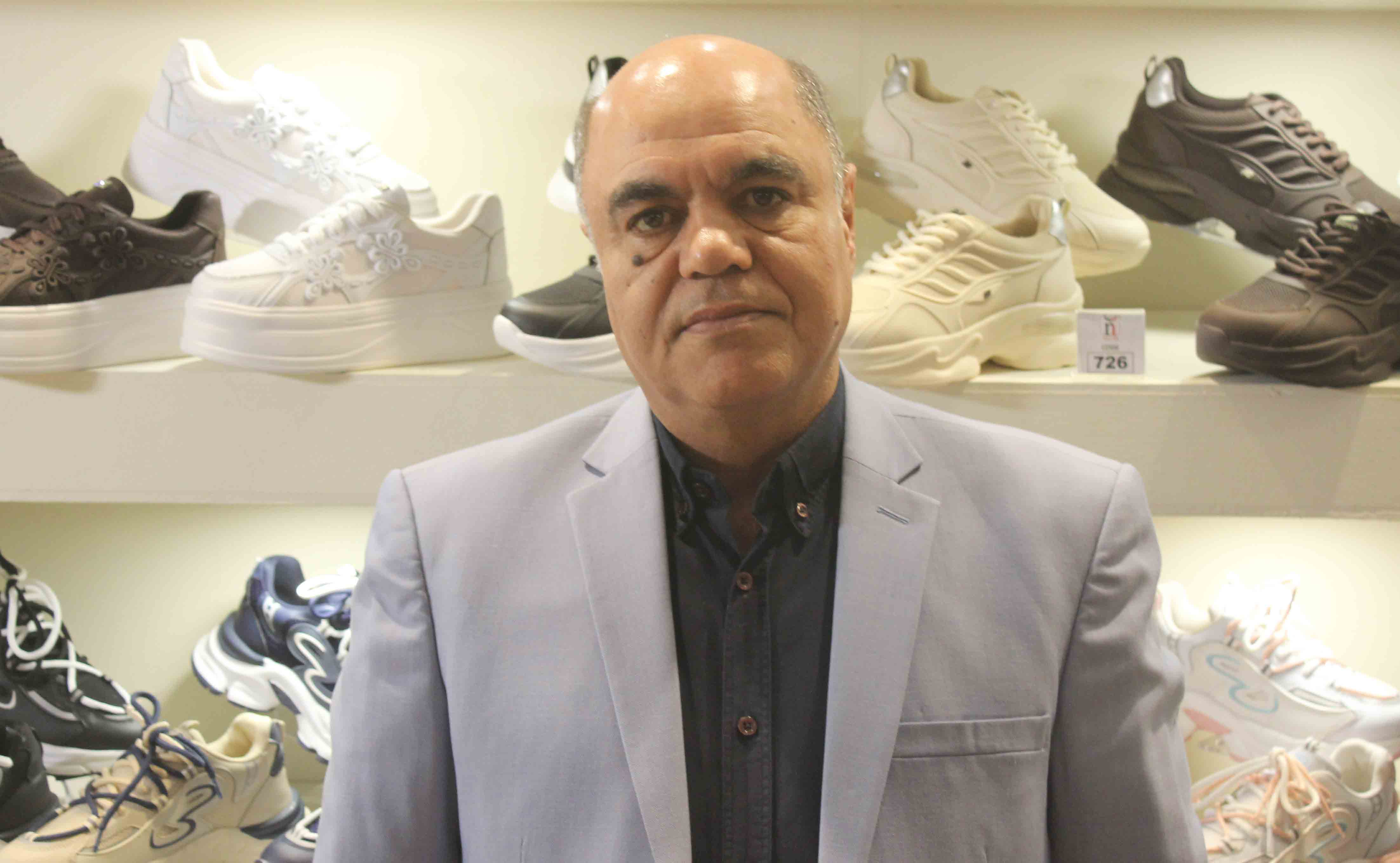 تولیدی شماره یک : تهران، چهارراه سعدی، کوچه مظفری، پلاک 44 / تولیدی شماره 2 : تهران ، چهار راه سعدی، کوچه جابرزاده ، پاساژ امین ، طبقه 5 ، پلاک 165 /تلفن:09124832582 / 09126481900 / 09121246856